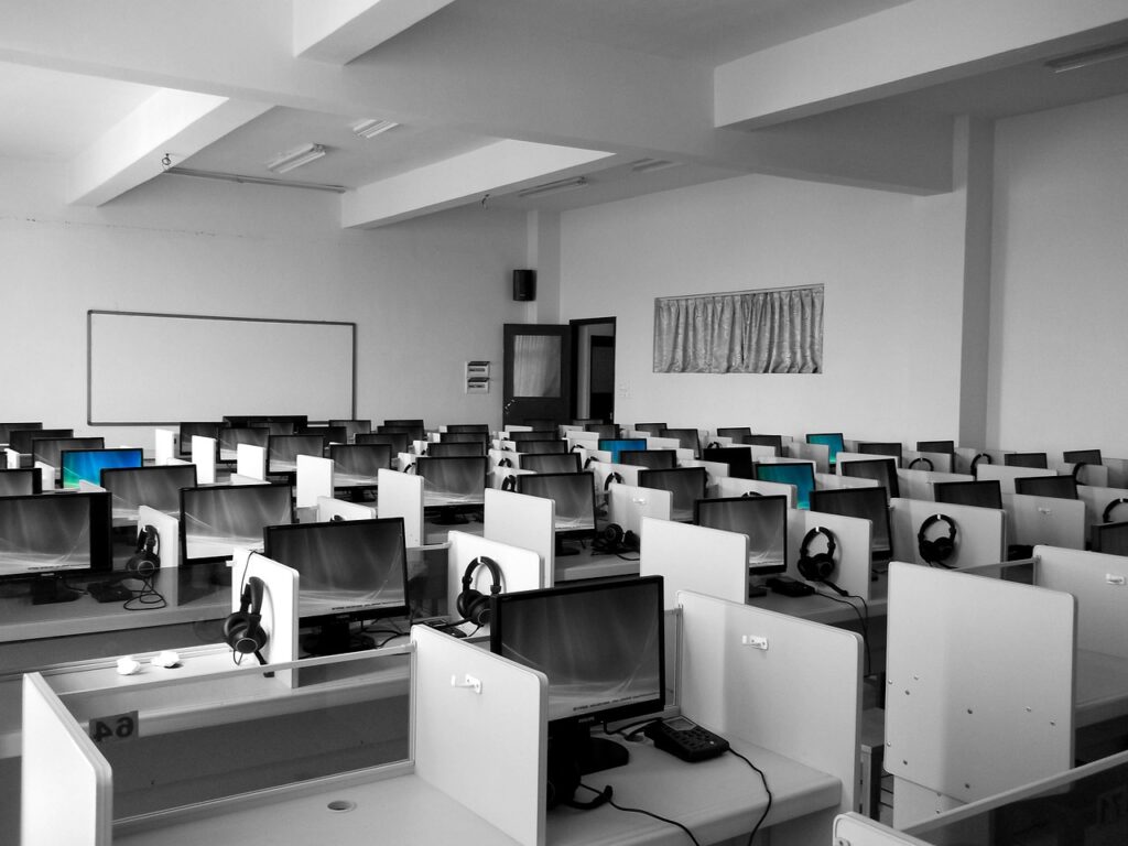 language lab, college, university, cubicles, computers, black and white, isolated color, hdr, huinan, china, gray computer, gray laptop, gray language, gray lab, gray color, cubicles, cubicles, cubicles, cubicles, cubicles